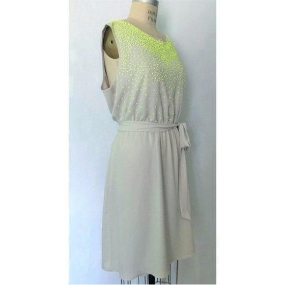 HOST PICK ❤️ LOFT TAUPE NEON YELLOW SEQUIN SLEEVELESSS DRESS DRESS XL PETITE NWT - Picture 4 of 12